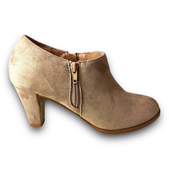 Chic Journee Womens Faux Suede Tan High Heel Ankle Booties Side Zipper EUC Sz8 - Picture 6 of 14
